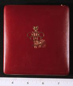 Thumbnail of Medallion Case (1977.01.0757B)