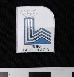 Thumbnail of Commemorative Olympic Pin (2003.09.0014)