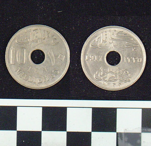 Thumbnail of Coin: 10 Mil. copper alloy (1971.15.1917)