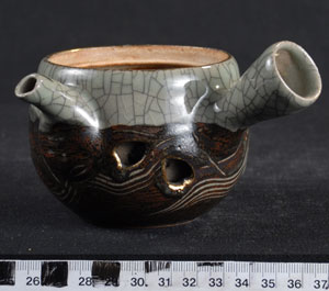 Thumbnail of Teapot (1968.05.0028A)