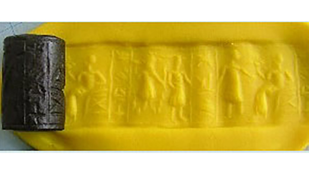 Cylinder Seal Rolled in Playdough